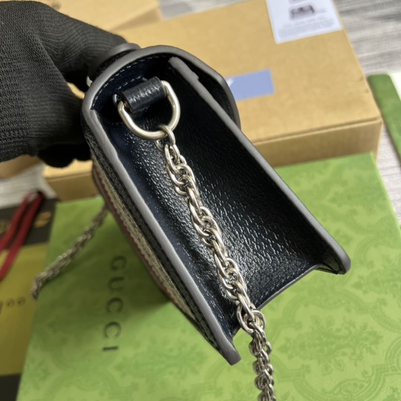 Gvc*1 padlock shoulder bags